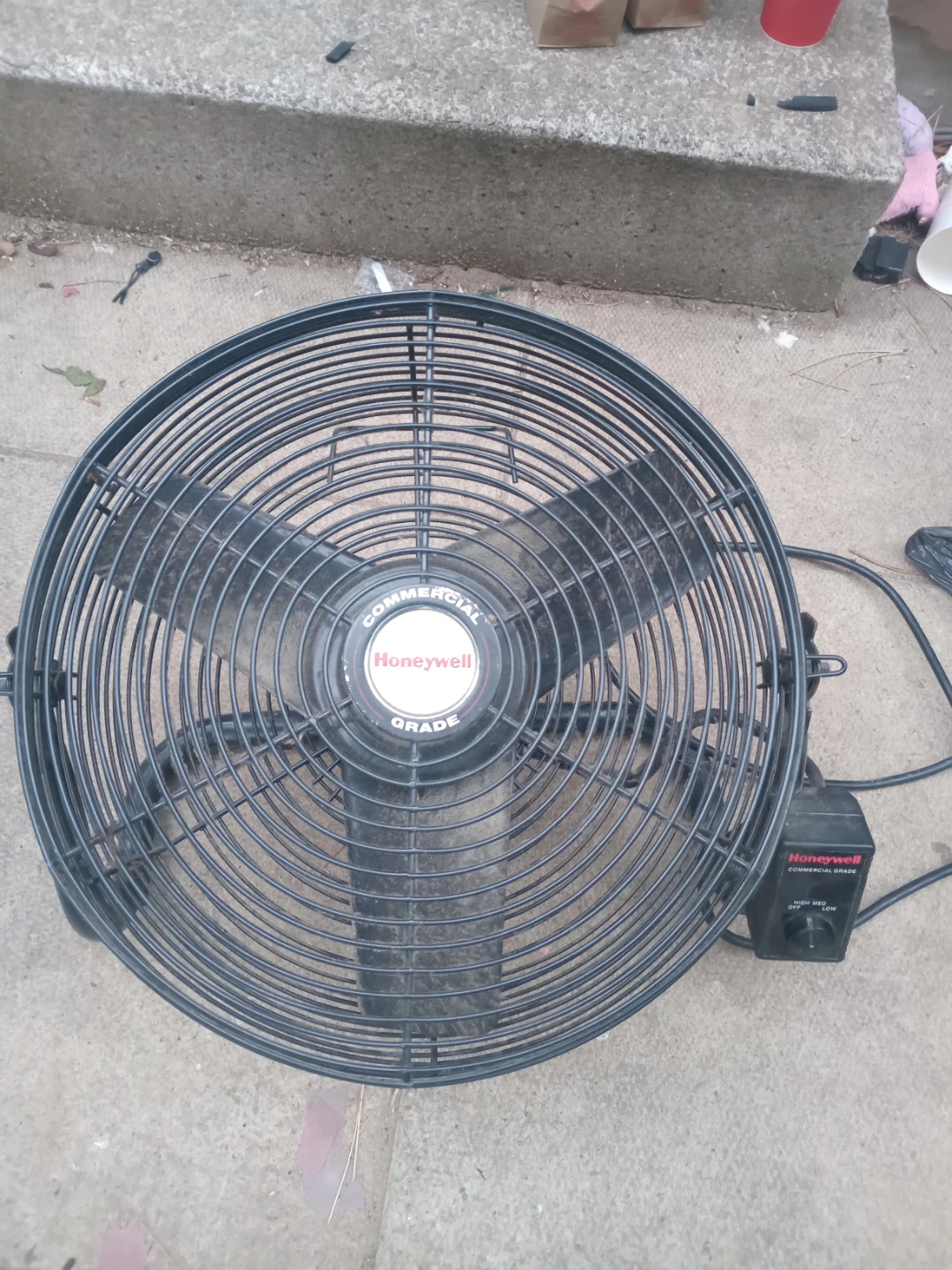 HONEYWELL COMMERCIAL GRADE 3 SPEED FAN