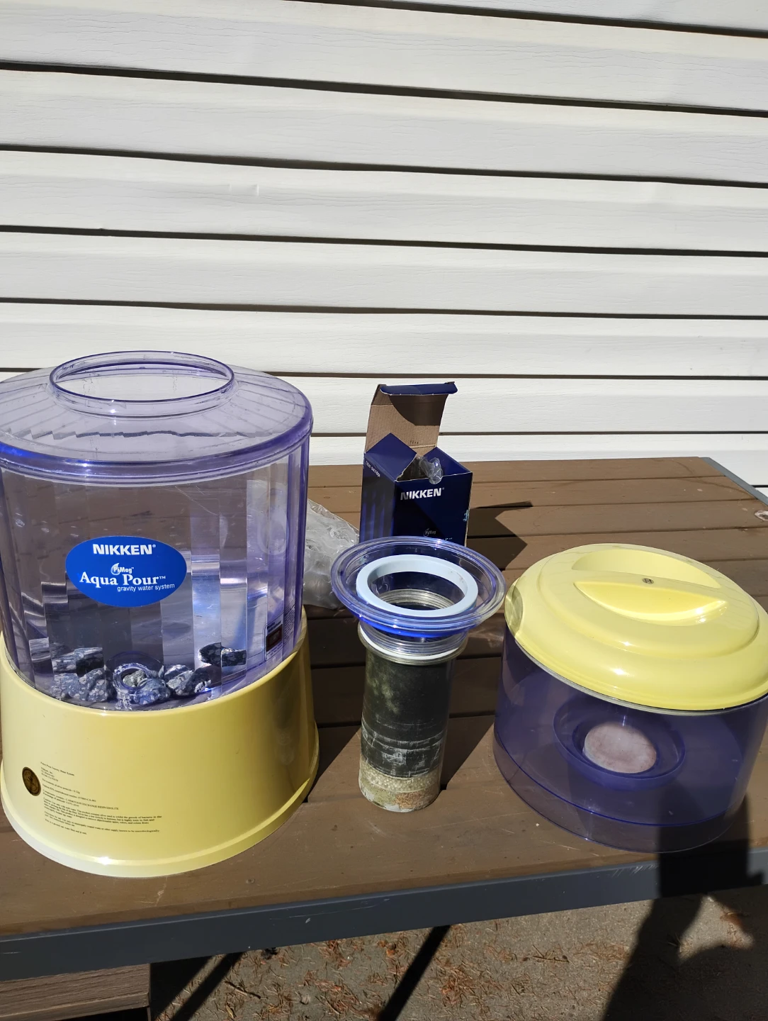 Nikken PiMag Aqua Pour Gravity Water System - photo 3