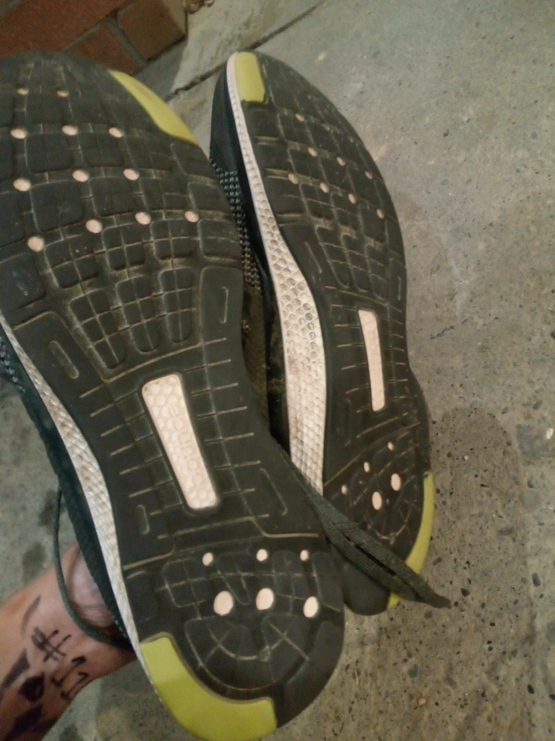 Adidas Shoes (S12) - photo 3