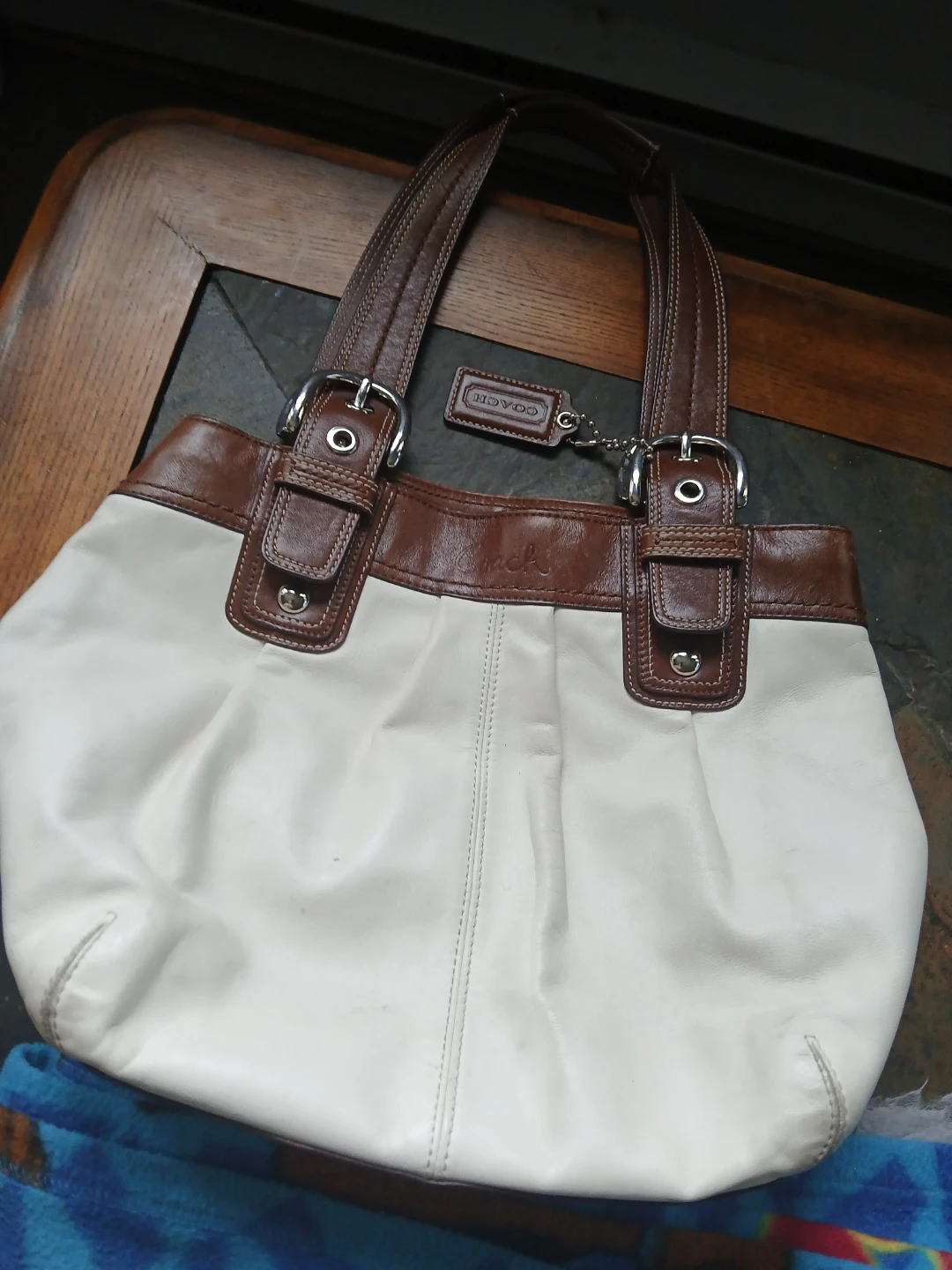 Coach leather shoulder bag
