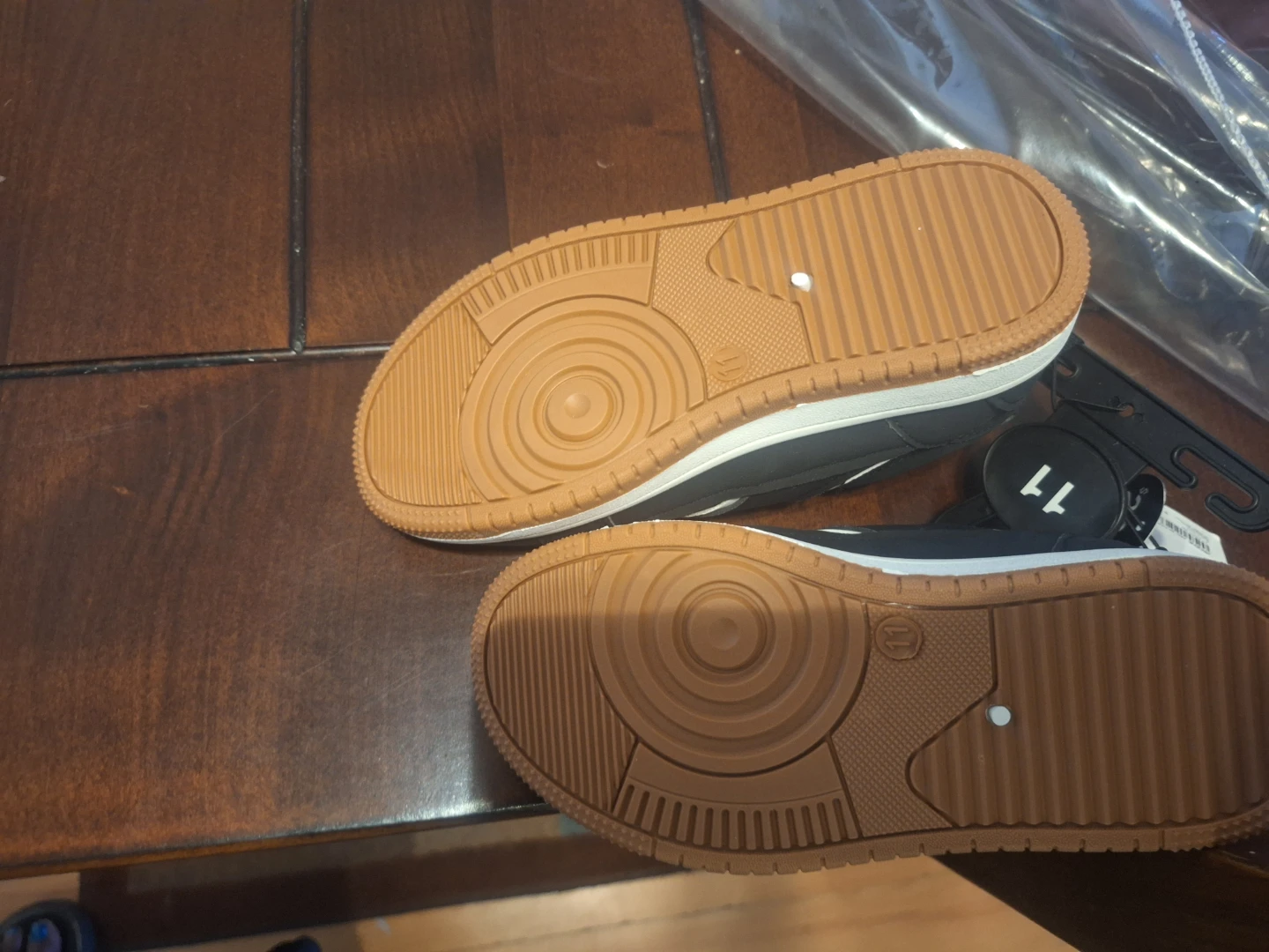 Brand New High Quality Kids School Shoes!!! 5 CAD EACH! - photo 5