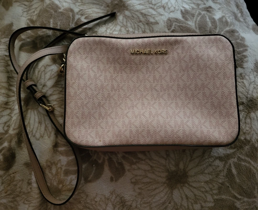 💕Michael Kors Blush Crossbody Bag