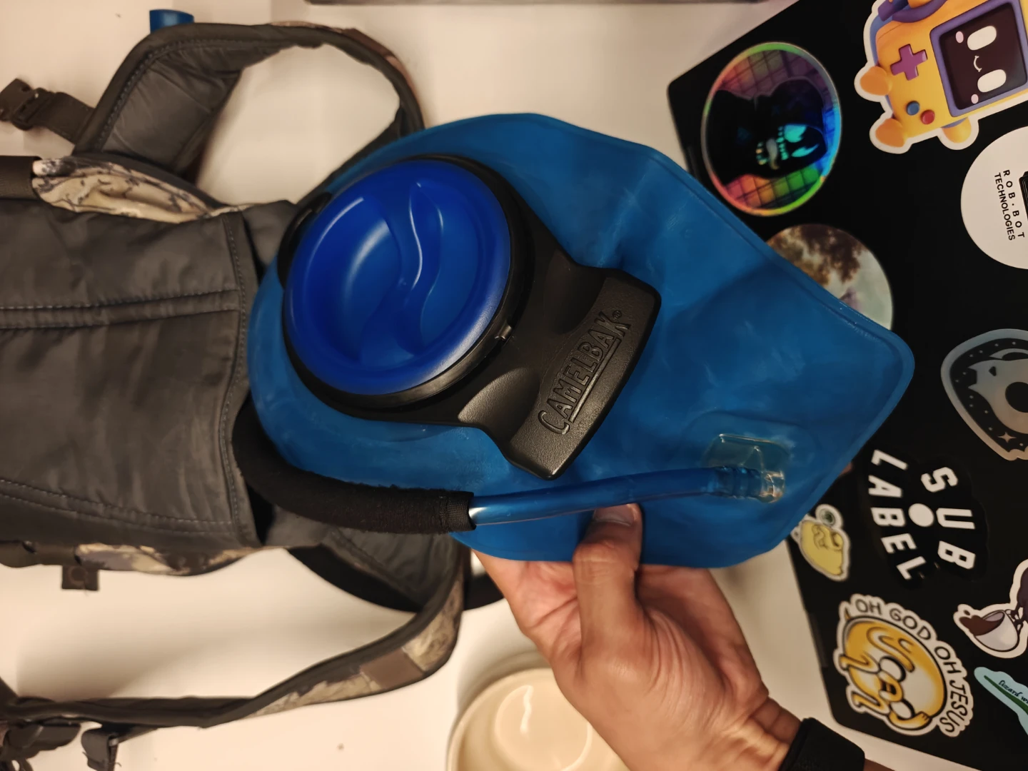 Camelbak Kicker 35oz Hydration Backpack - photo 2