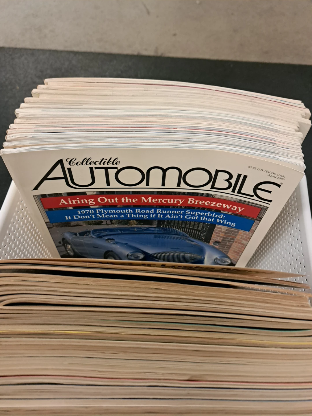 64 Assorted Vintage Automobile Enthusiast Magazines - photo 3