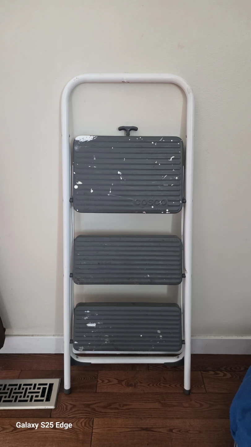 Cosco 3-Step Folding Stepladder - photo 3