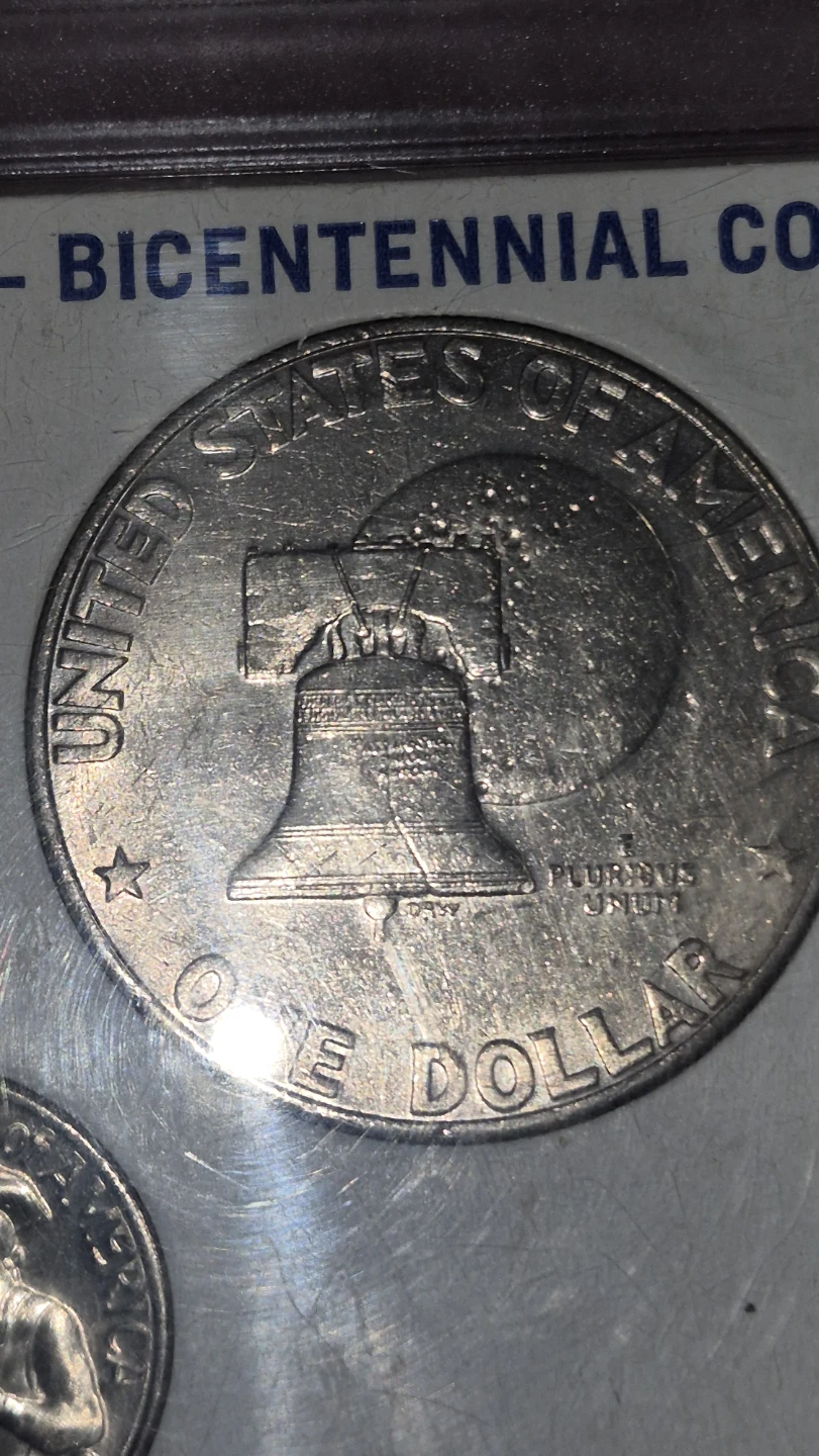 1776-1976 Bicentennial Coins and Silver Bar - photo 5