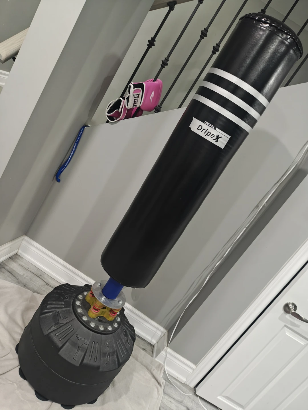 DripeX Freestanding Punching Bag