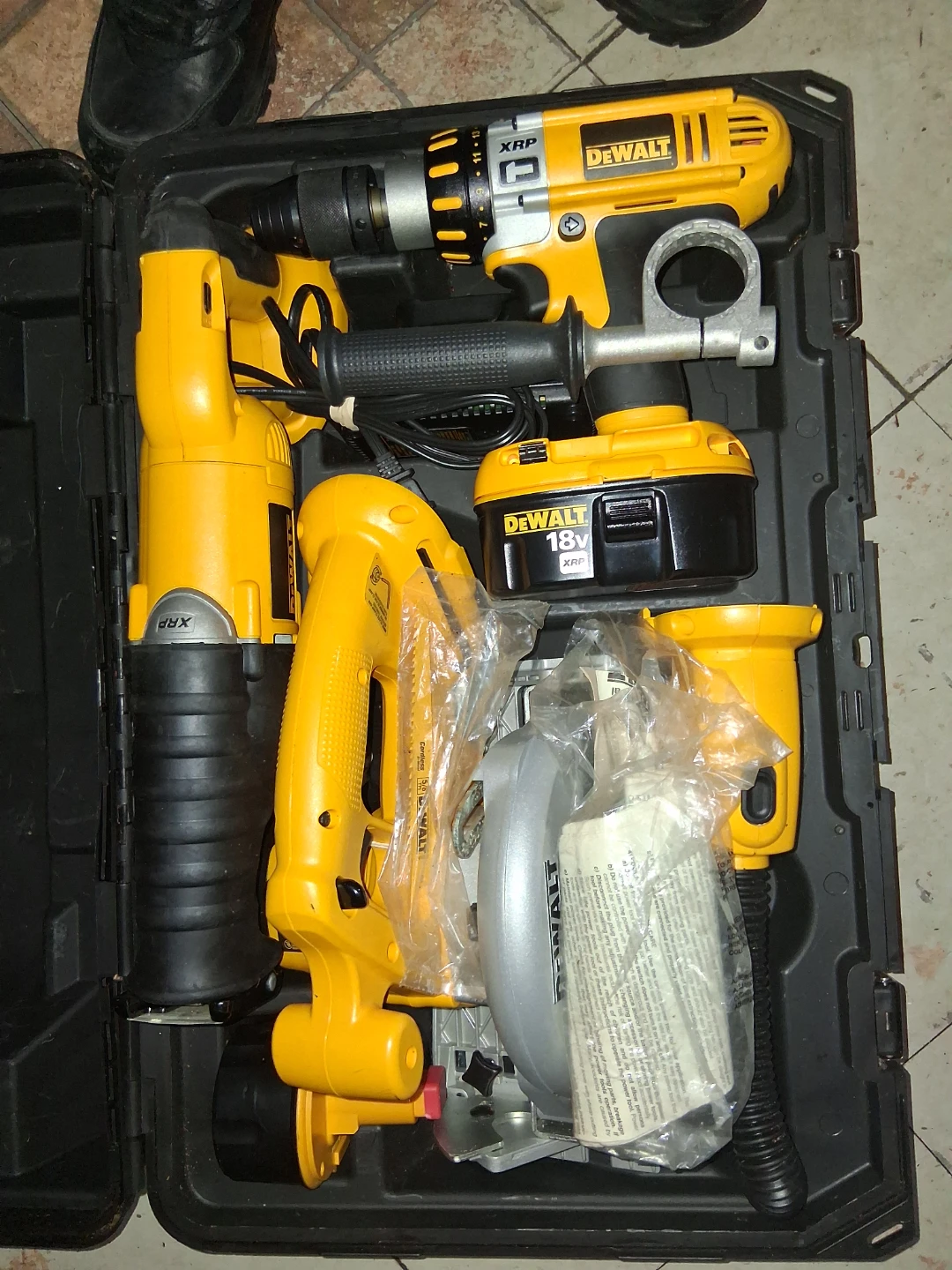DeWalt 18V XRP Cordless Tool Set with Case - photo 3
