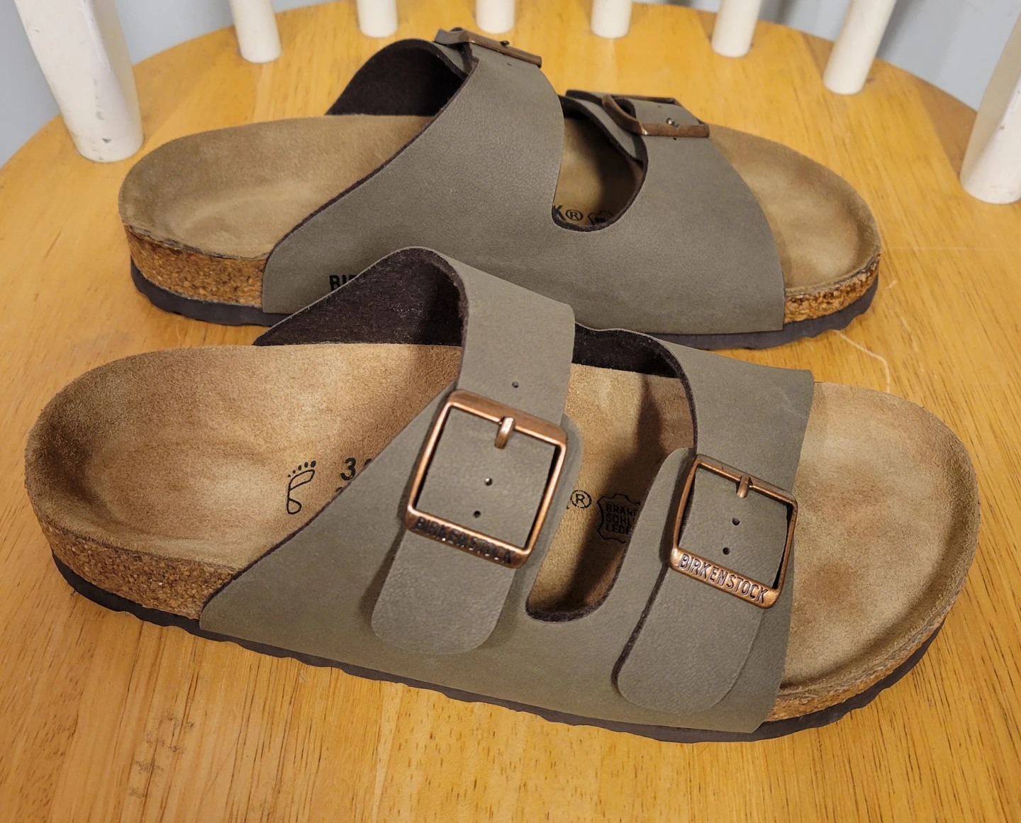NEW Birkenstock Women's Arizona Stone Sandals Size 38 / 7 8