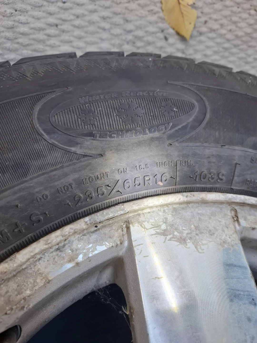 Goodyear UltraGrip Winter Tires with Chevrolet Rims - photo 3