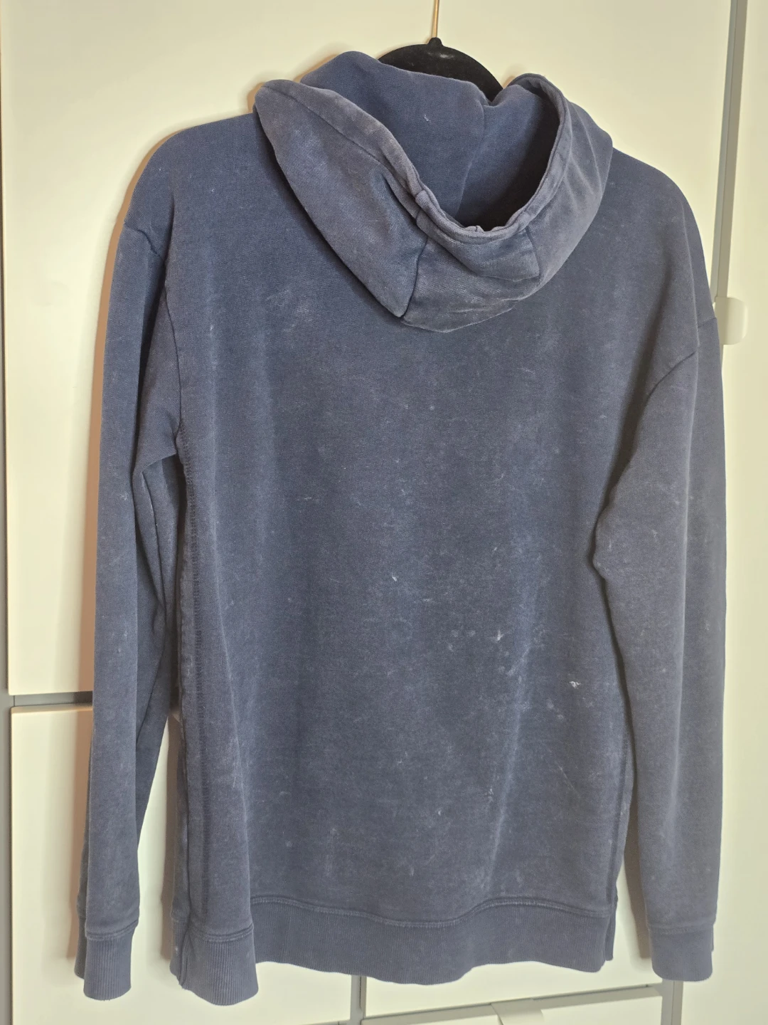 Vintage distress GUESS  Hoodie size 14 kids , fits S adults - photo 3