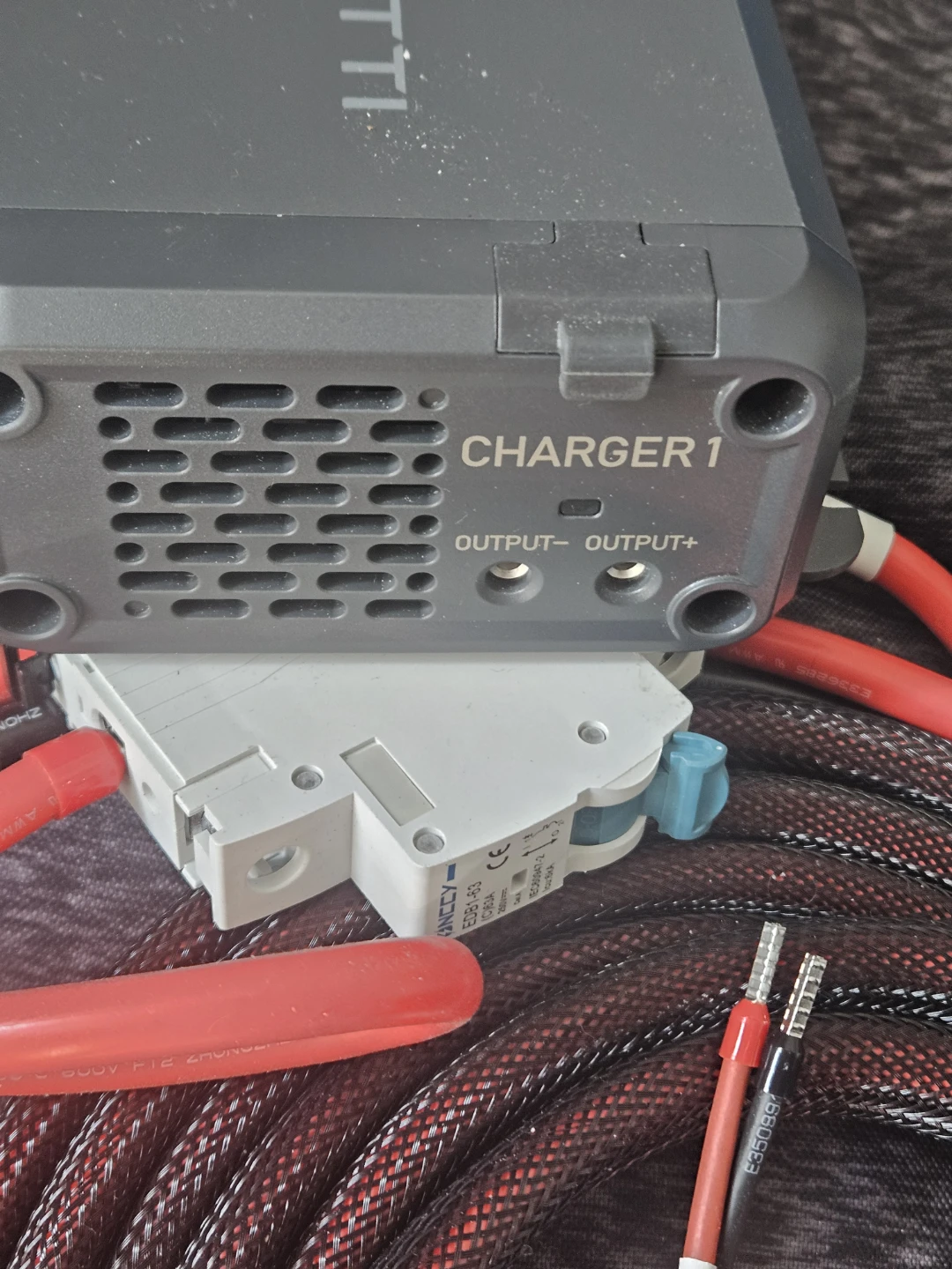 Bluetti Charger 1 DC-DC Charger