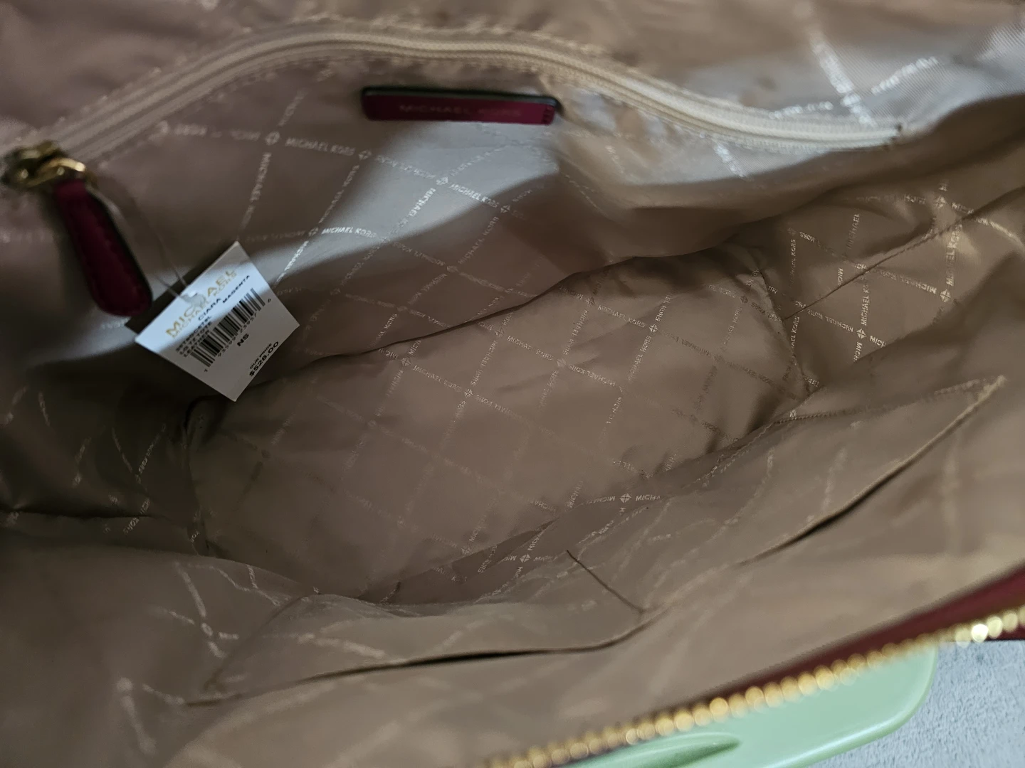 Michael Kors Ciara Magenta Tote Bag - photo 4