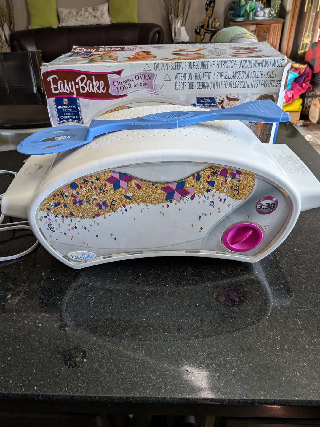 Easy-Bake Ultimate Oven Baking Star Edition