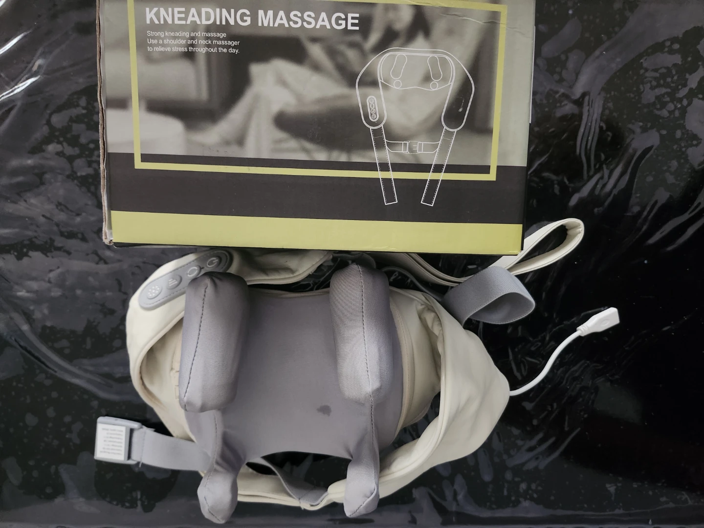 Kneading Massage Shoulder and Neck Massager