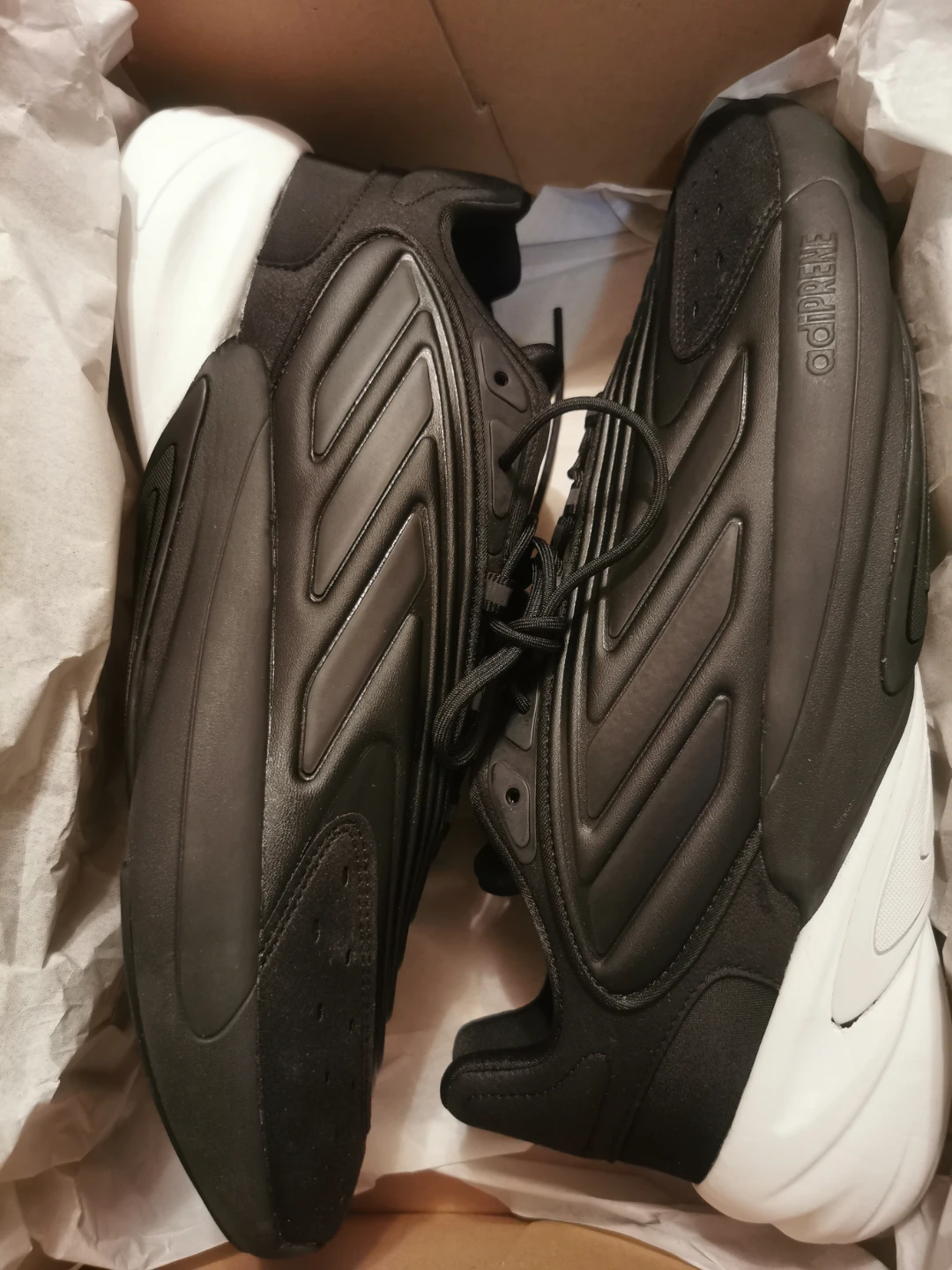Adidas Ozelia Black Sneakers 13 - photo 2