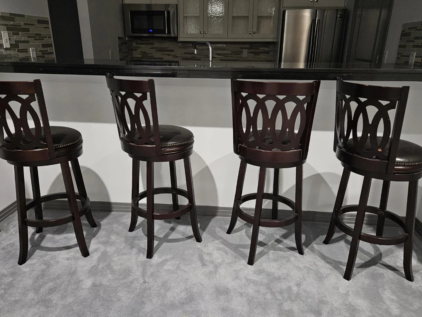 Set of 4 Swivel Bar Stools