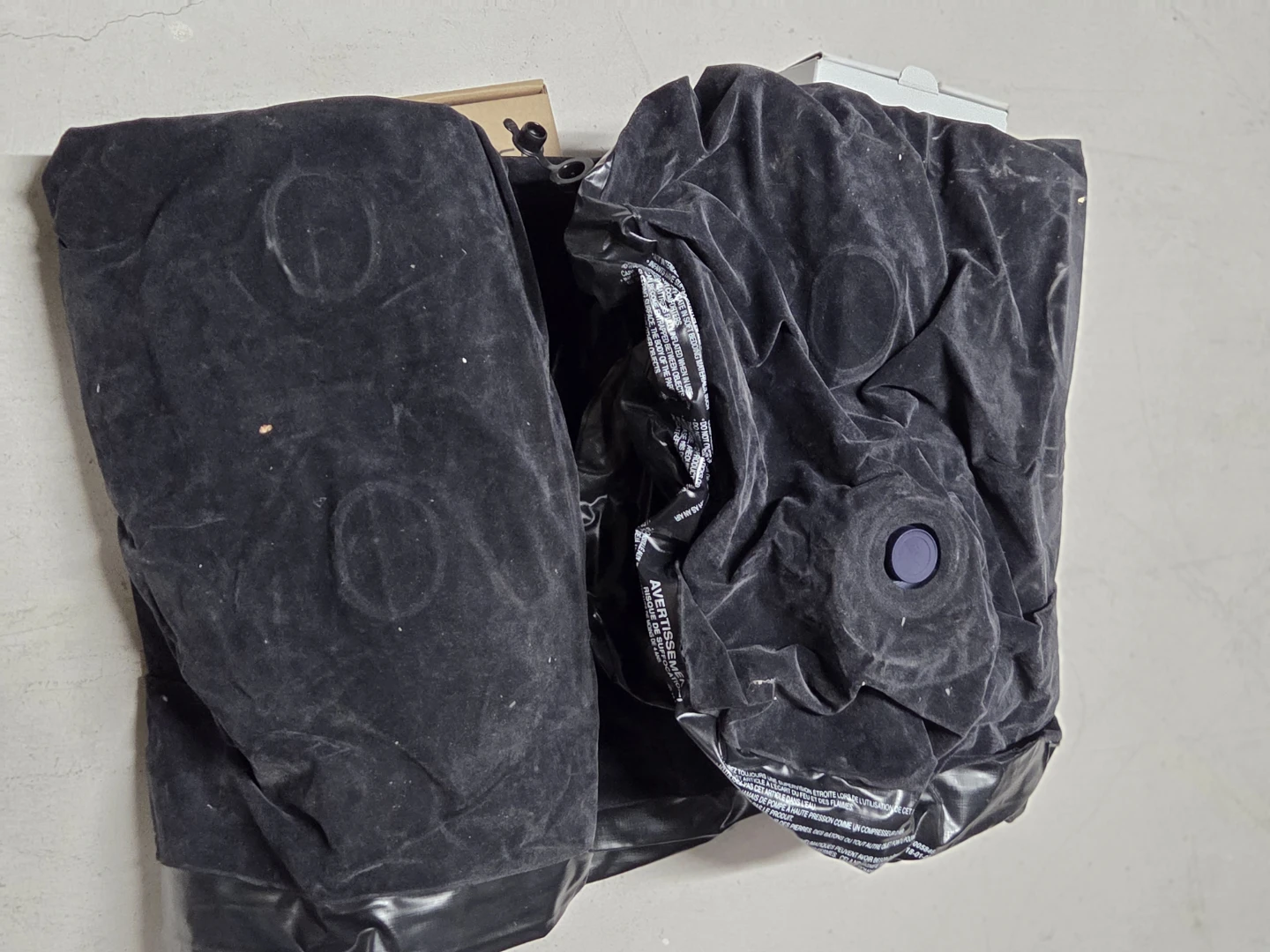 Black Inflatable Air Mattress - photo 5