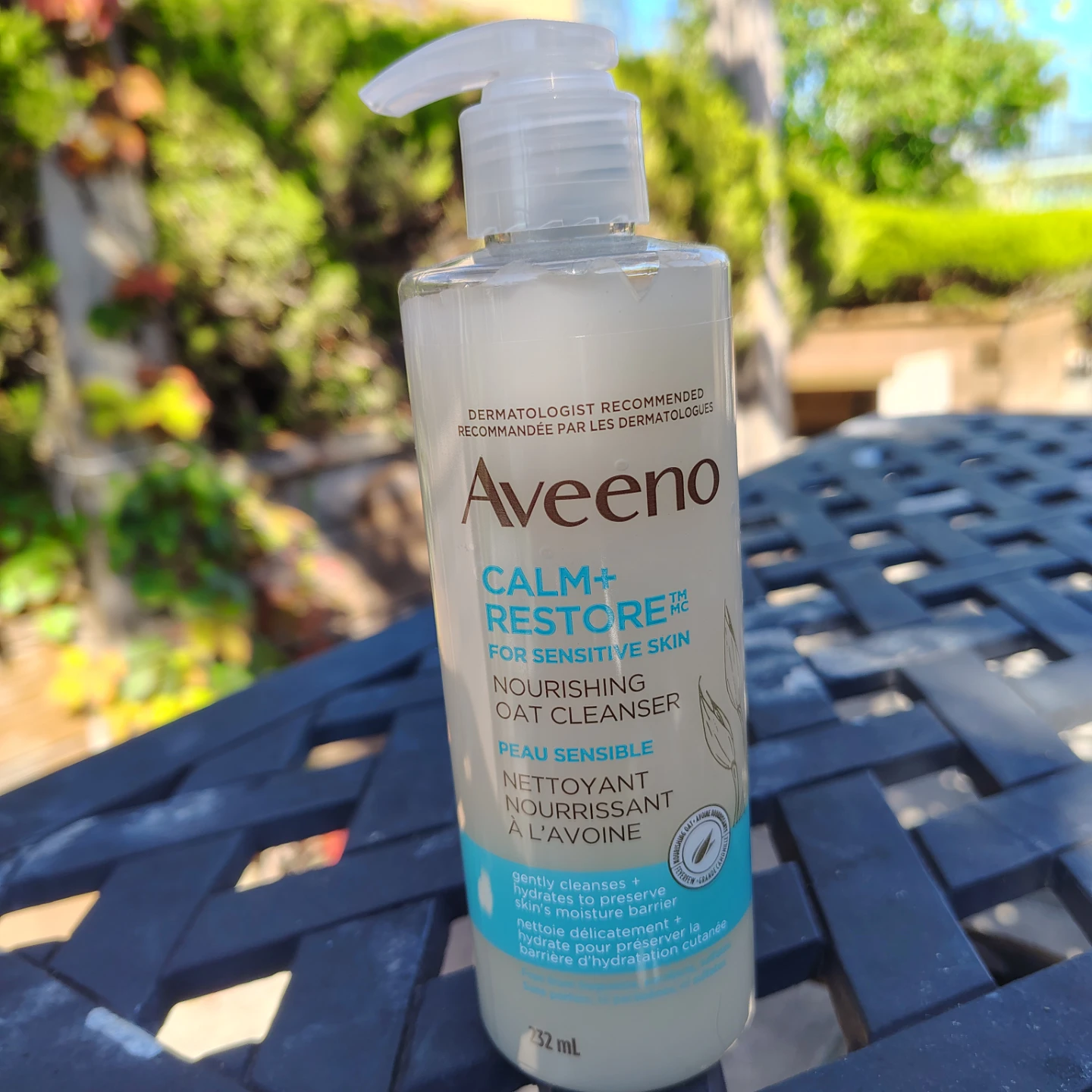 Aveeno Calm+Restore Nourishing Oat Cleanser 232 mL