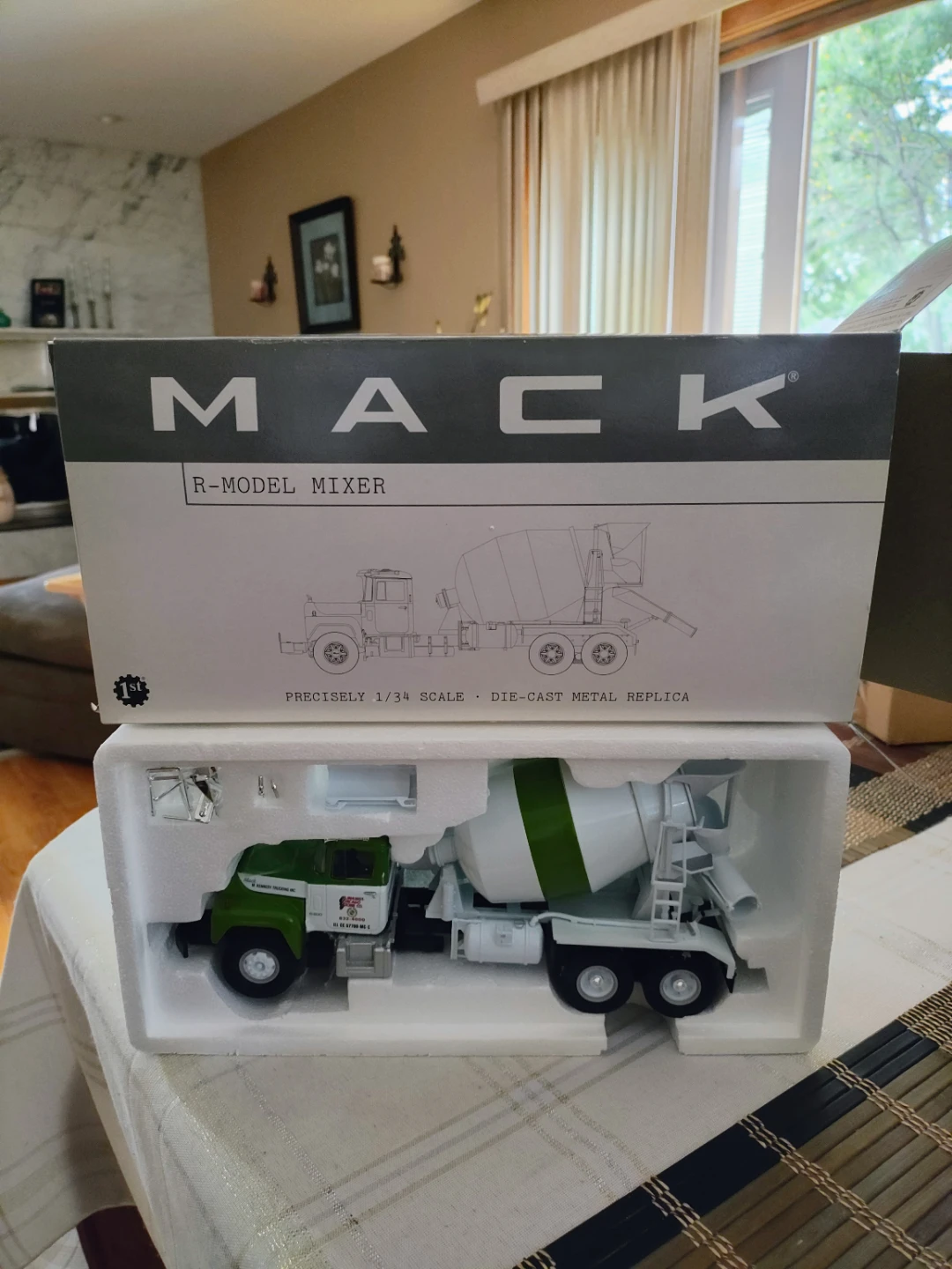Mack R-Model Mixer Die-Cast Replica – First Gear