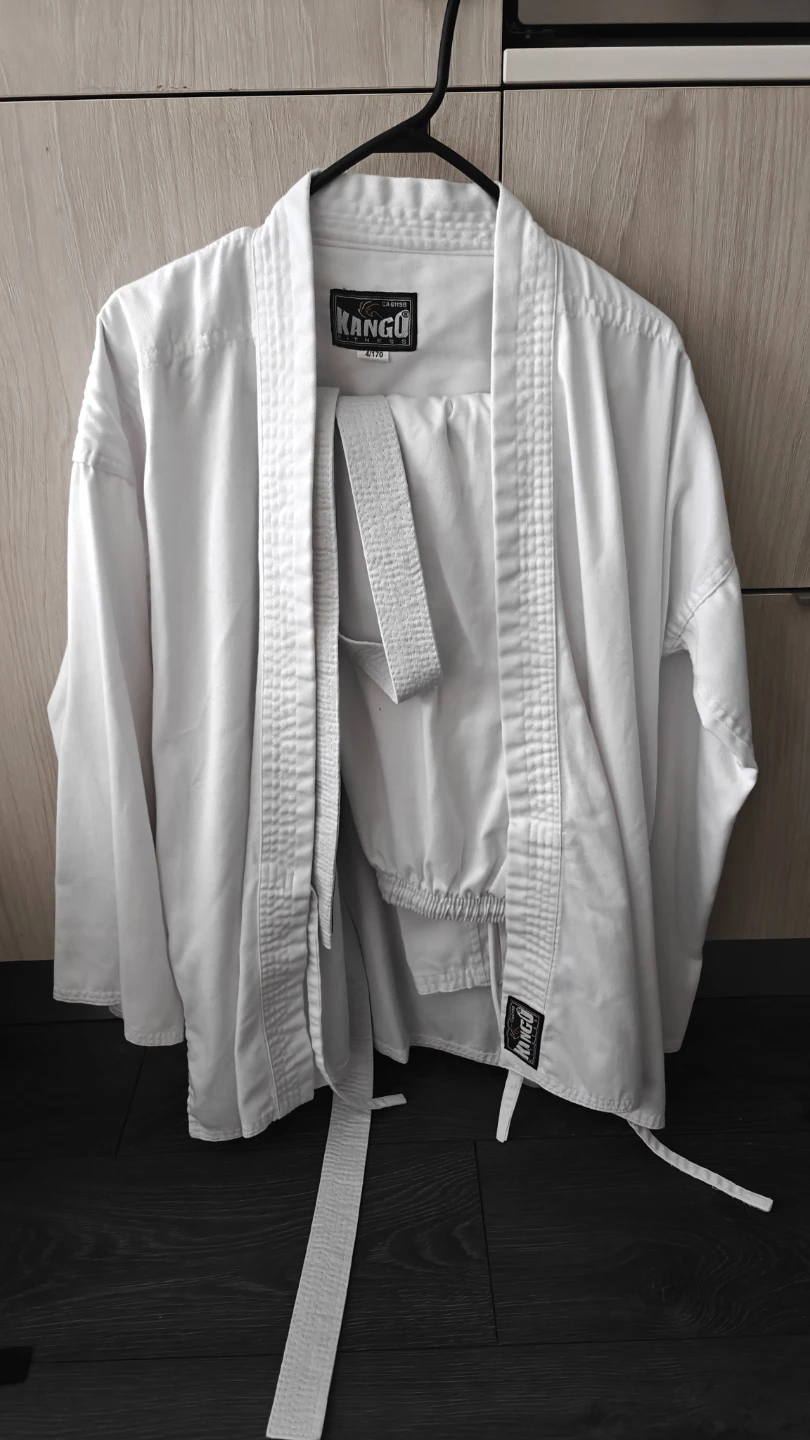 Kango Fitness Karate Gi - Size 4/170