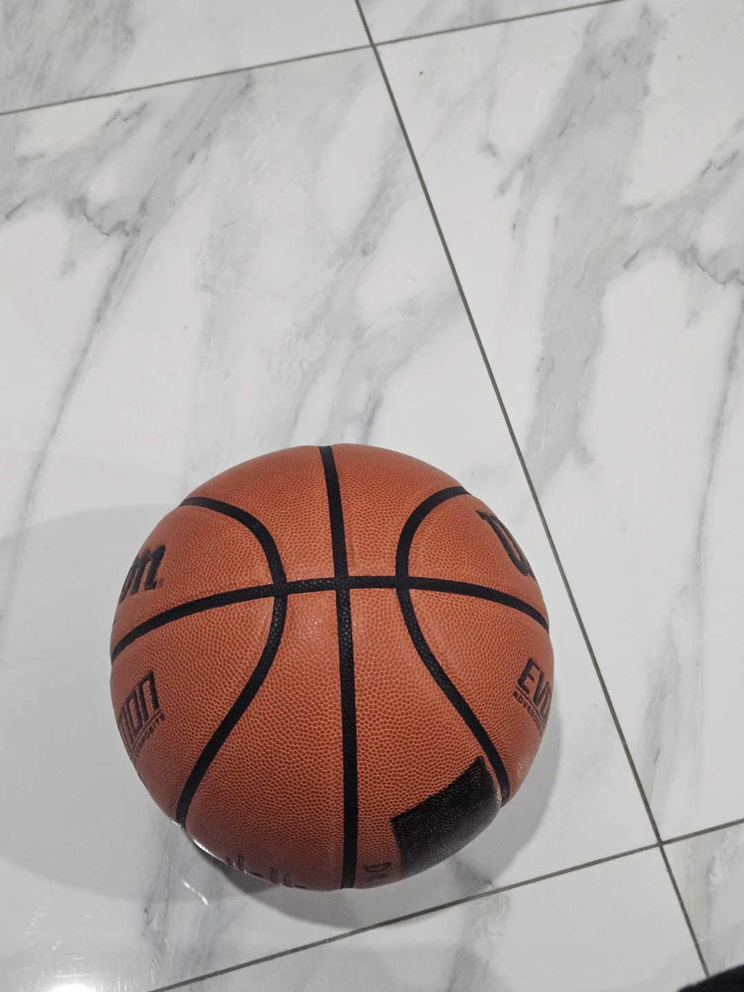 Wilson Evolution Basketball 28.5 size 6 - photo 2