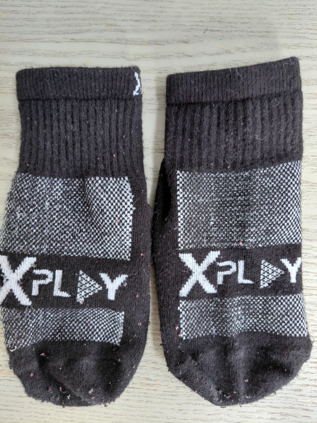 Two pairs of grip socks