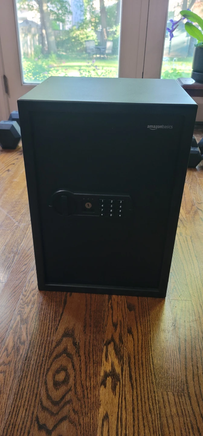 AmazonBasics Electronic Security Safe