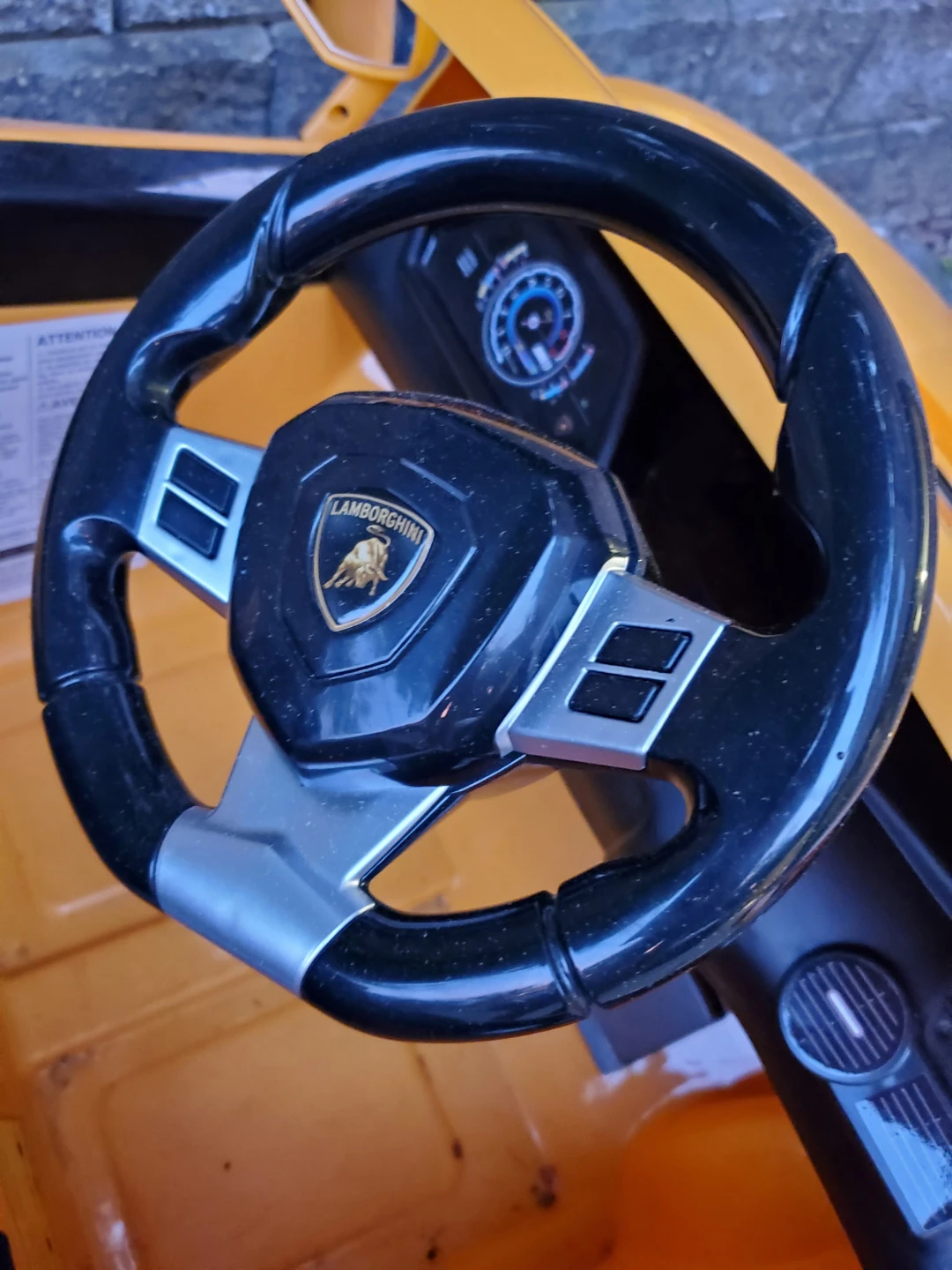 Lamborghini Aventador Kids Ride-On Car - photo 5