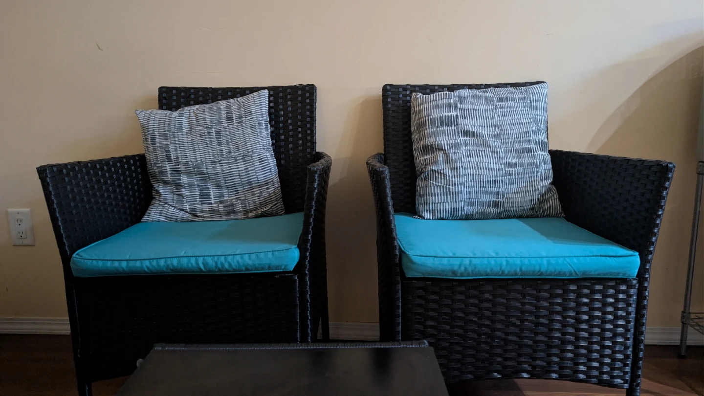 Patio furniture - photo 2