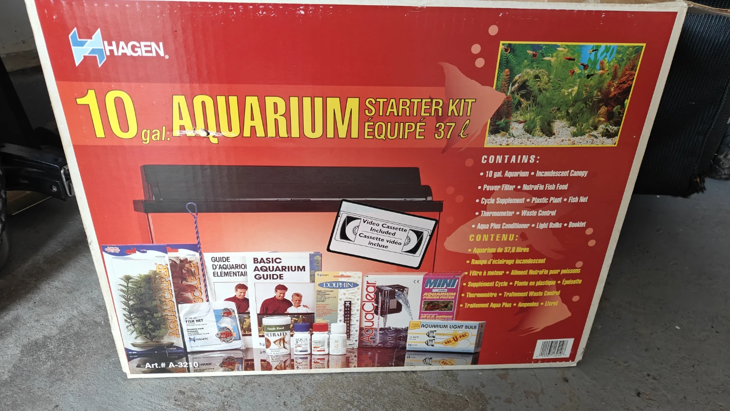 Hagen 10 Gallon Aquarium Starter Kit - photo 2