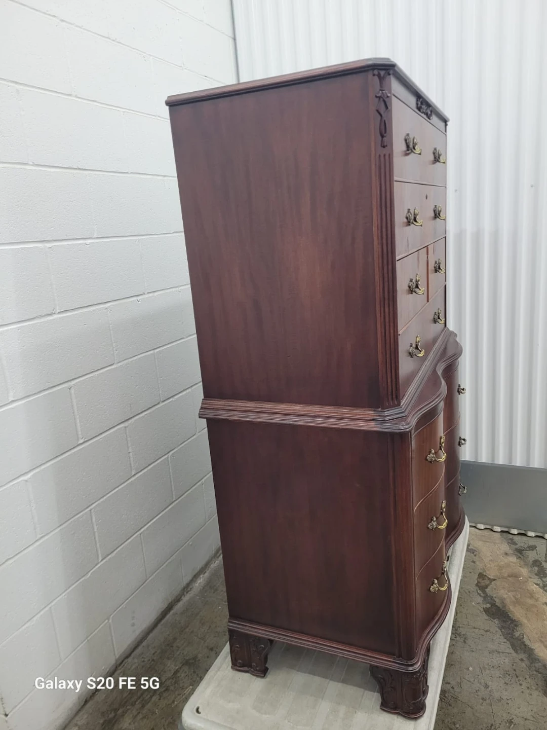 Vintage mahogany chest of drawers - photo 3