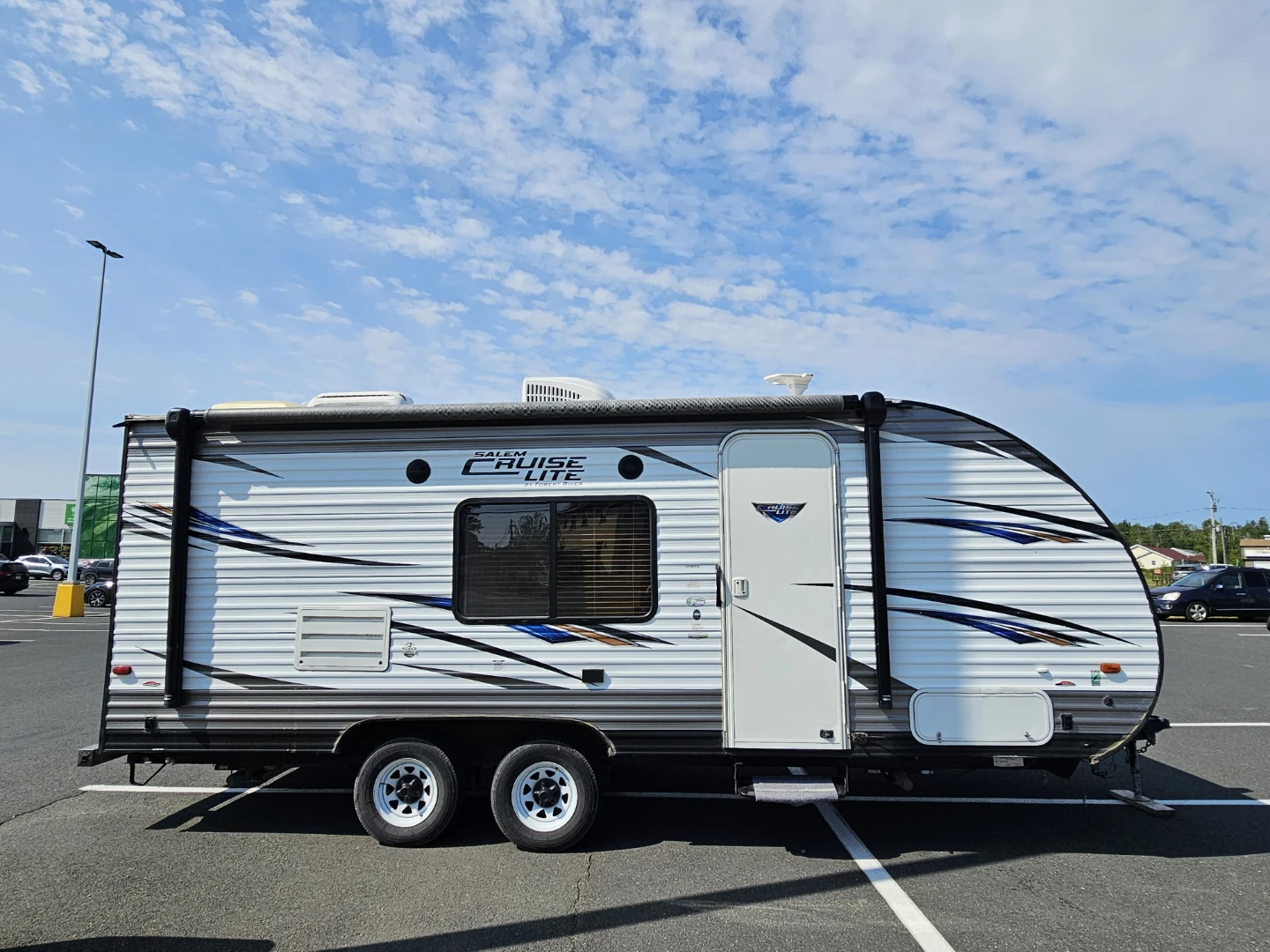 URGENT - Salem by Forest River Cruise Lite 201BHXL