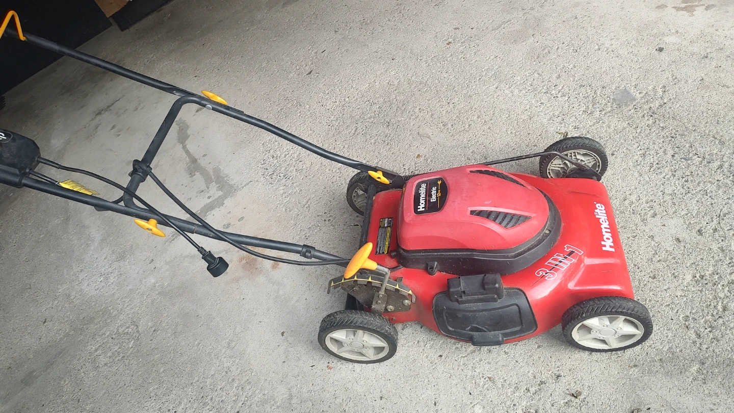 Homelite 12 Amp 3-in-1 Electric Lawn Mower - photo 2