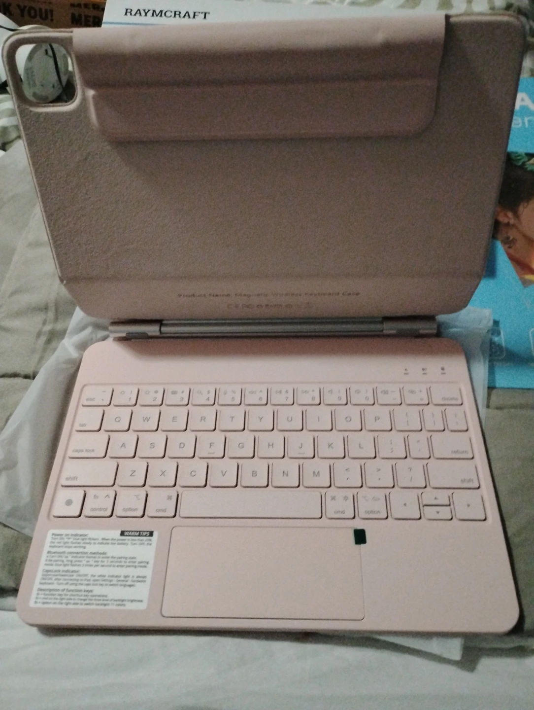 Raymcraft Wireless Keyboard Case and MoKo Screen Protectors