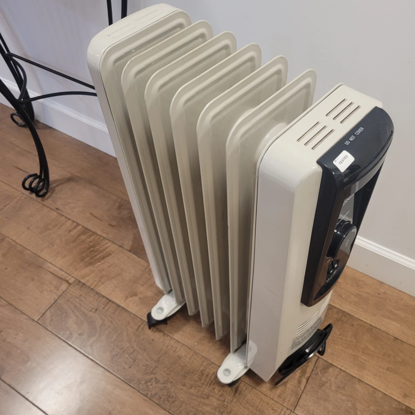 Pelonis oil-filled radiator heater - photo 3