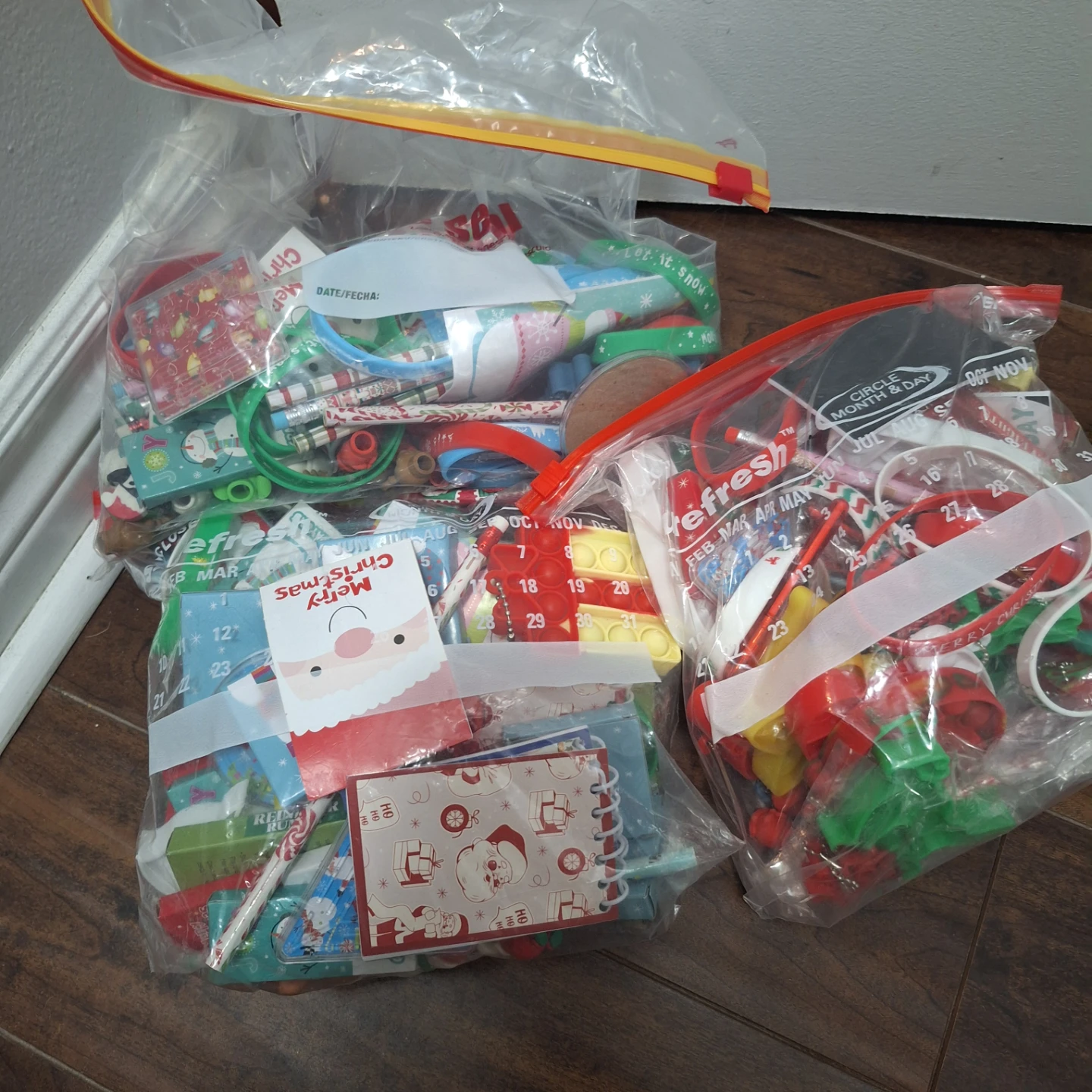 Christmas Party Favor Bags & Supplies Bundle