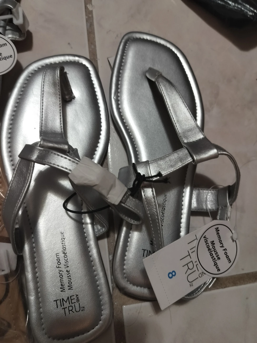 Time and Tru Sandals Various Styles and Sizes - photo 3