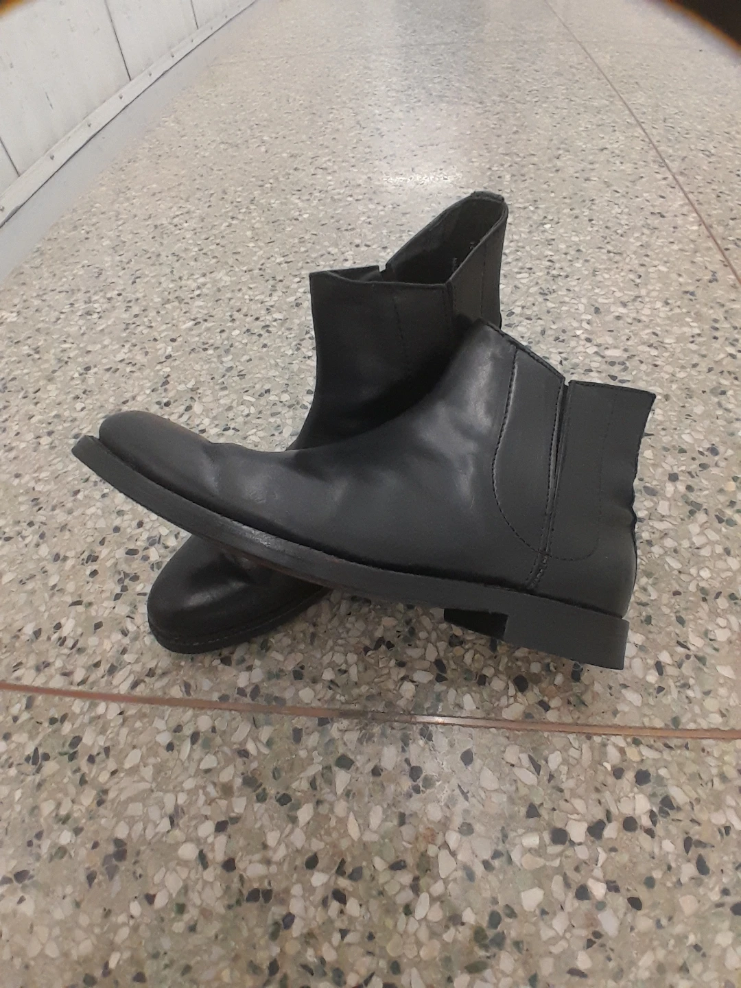 Original Frye  Black Leather Chelsea Boots Men's Size 10