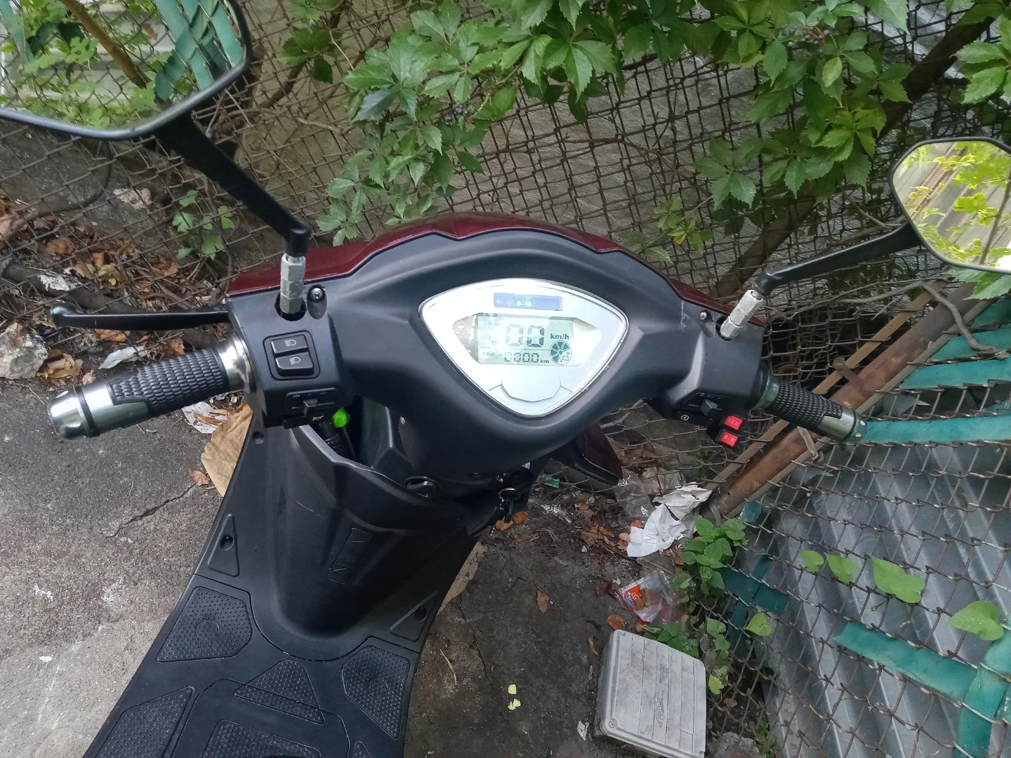 TransPro Three-Wheel Electric Scooter - photo 4