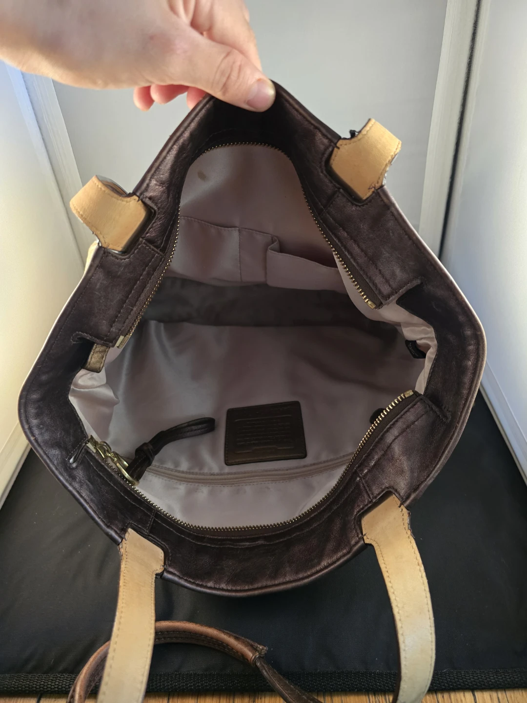 Coach Patterned Tote Bag - photo 5