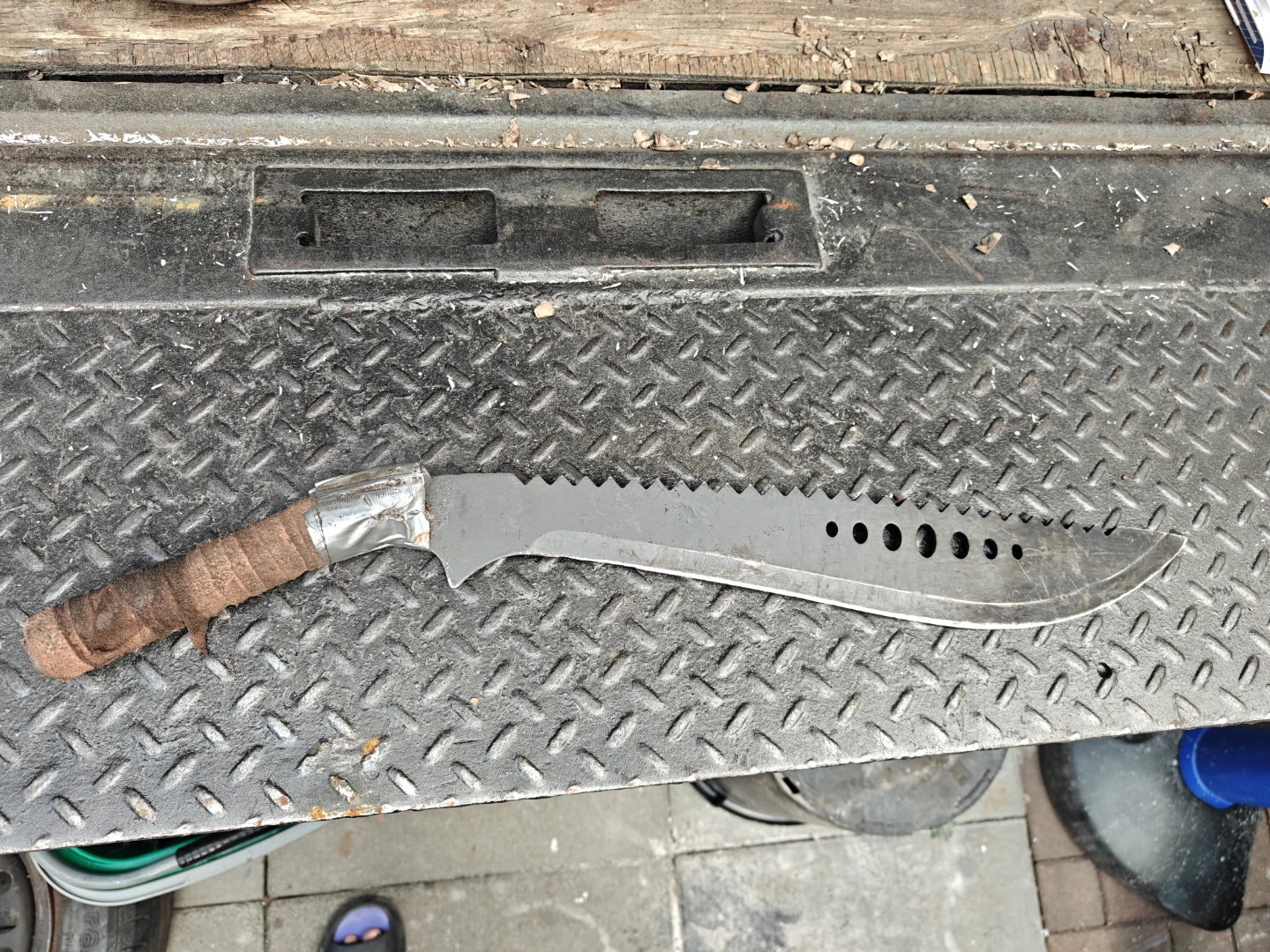 Survival Machete with Sawback - photo 2