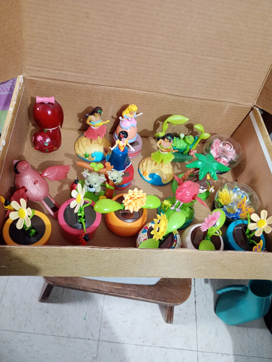 Solar Dancing Flowers Toys Sale - photo 3