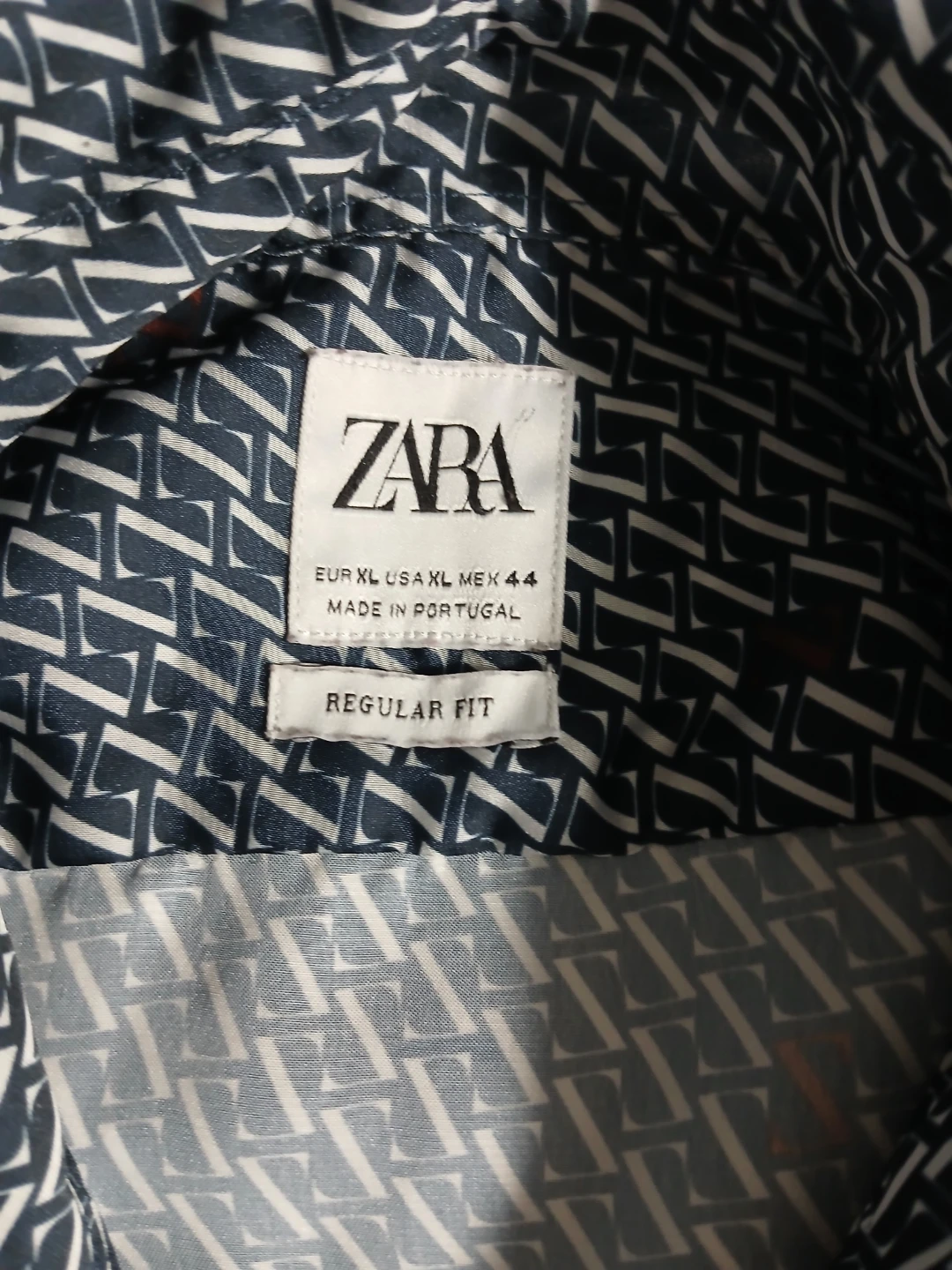 Zara silky XL Men's Short Sleeve Button Up Shirt regular fit - photo 2