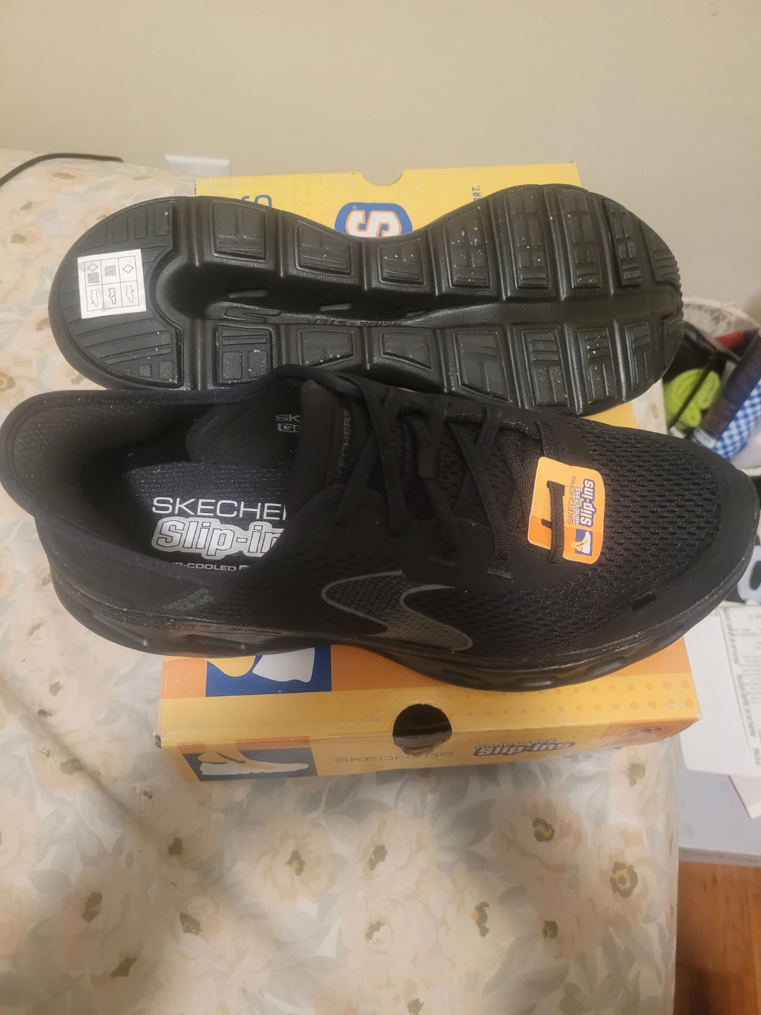 Ladies 9.5 slip-in Skechers - photo 2