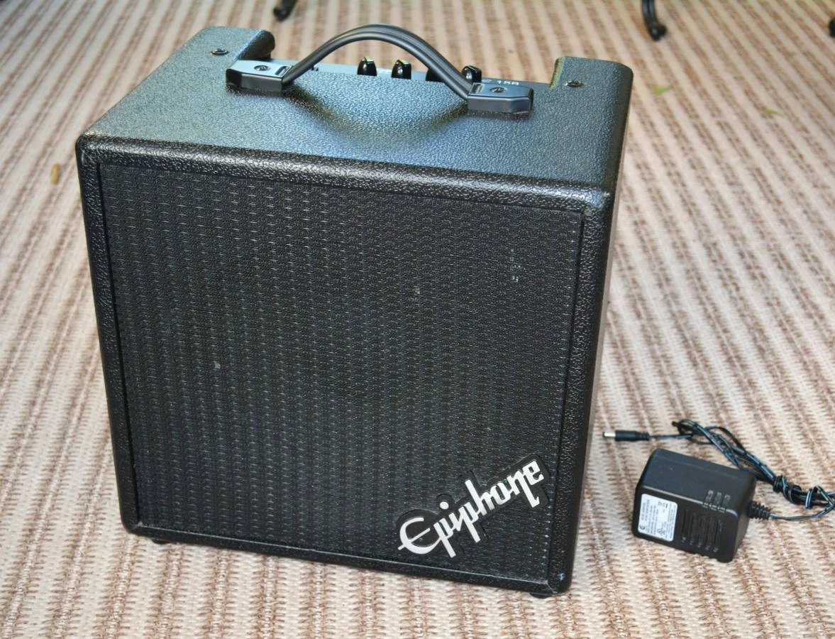 Epiphone Electar-15B Bass Amplifier