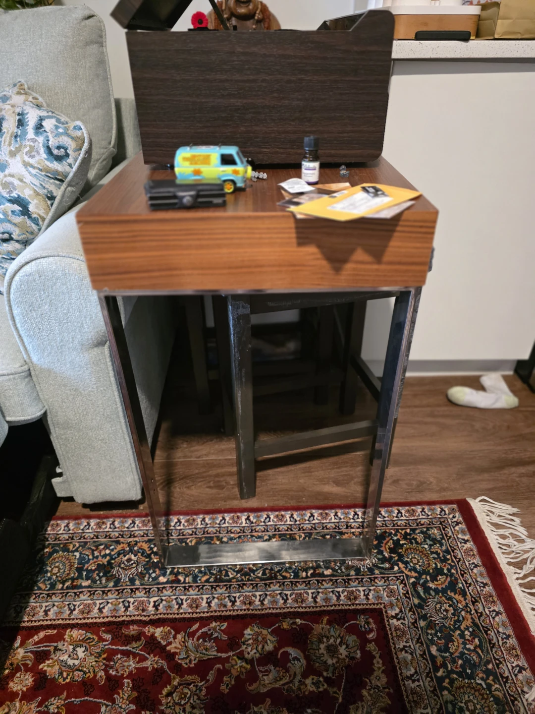 Modern Walnut Finish Side Table - photo 4