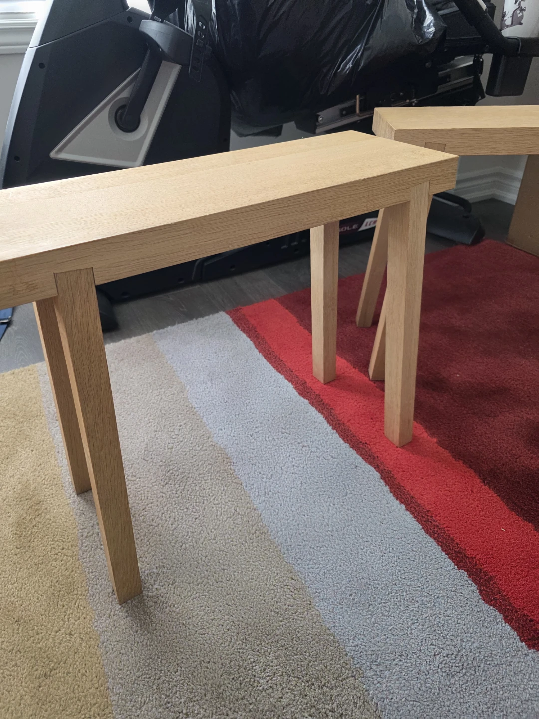 2 solid wood stands - photo 2