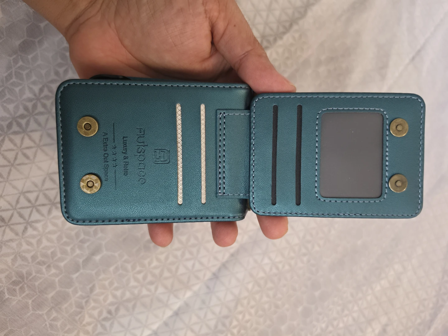 Fold Case with Mirror for Flip 6 - photo 5
