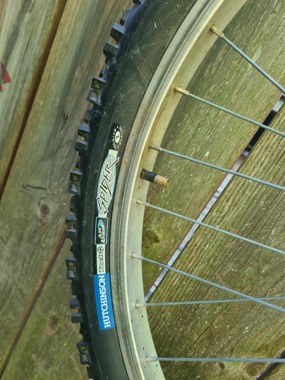 Hutchinson Spider Mountain Bike Tire 26 x 2.30